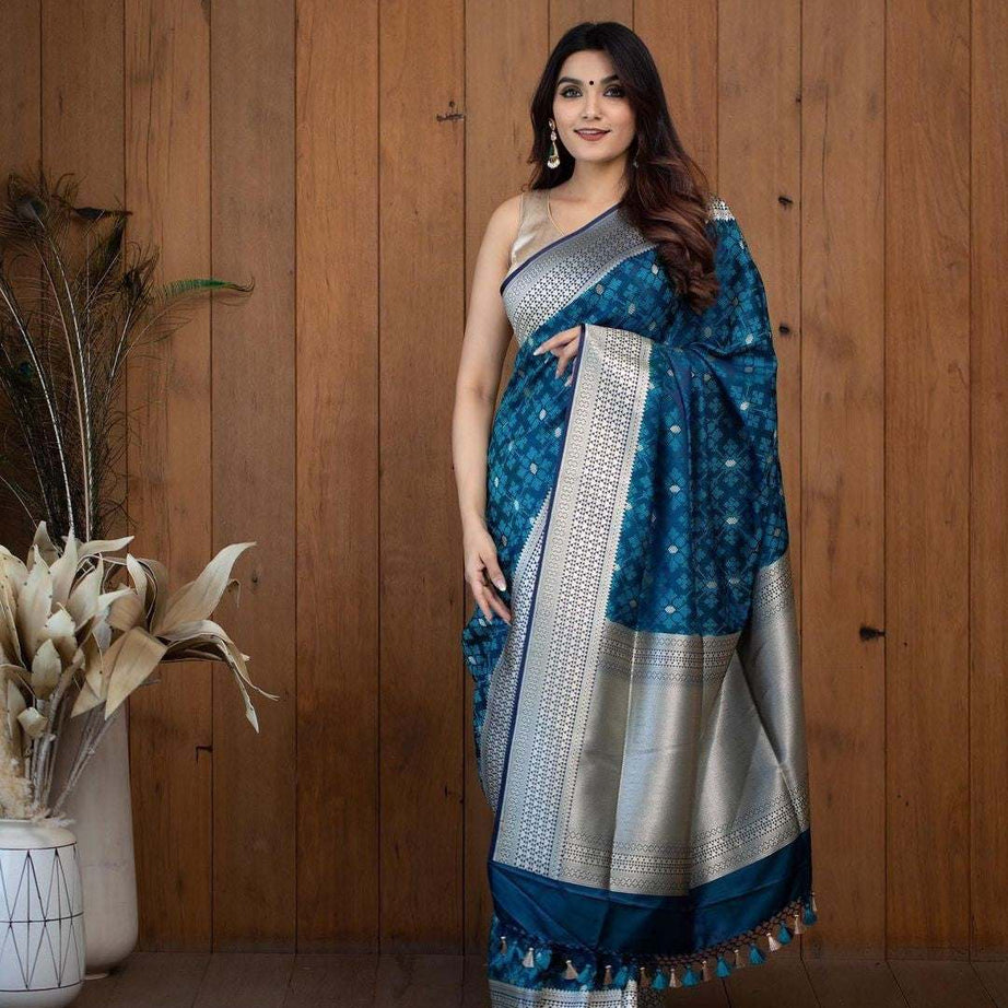 Blue Colour Kanjivaram Lichi Silk Saree For Women's - Ample To Buy