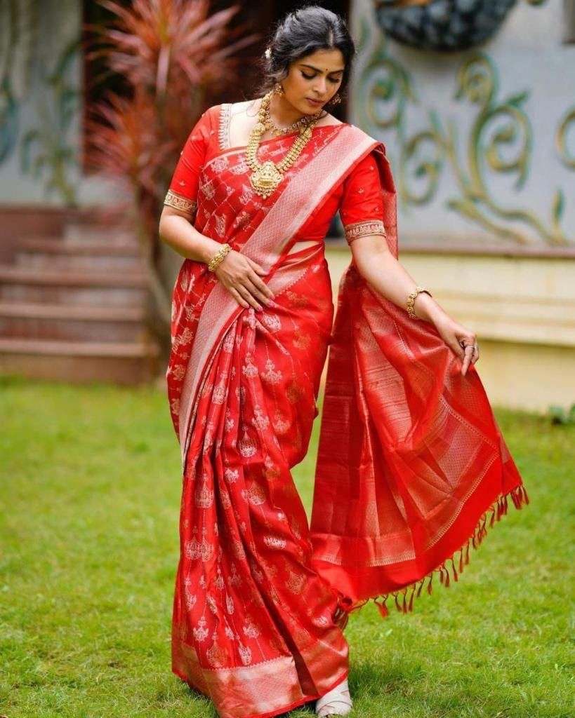 Red Lichi Silk Sarees With Jacquard Work - Ample To Buy